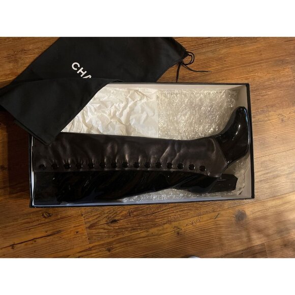 Runway Chanel Buttoned Boots Black/Brown Patent Leather Size 10 US / 40 EUR New - Picture 3 of 10